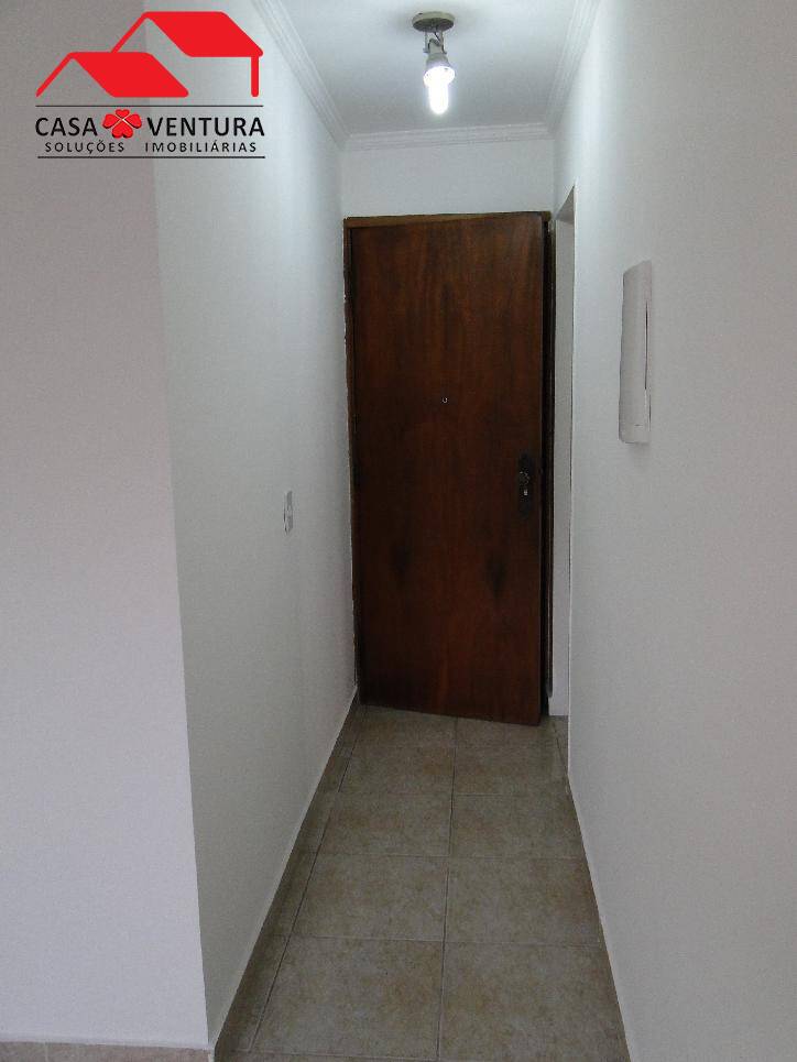 Apartamento à venda com 2 quartos, 67m² - Foto 4