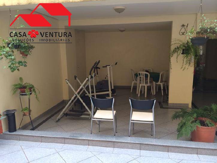 Apartamento à venda com 2 quartos, 60m² - Foto 15