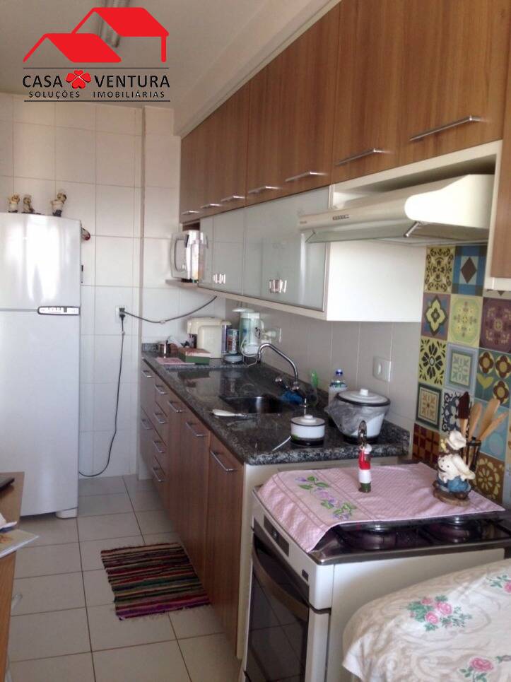 Apartamento à venda com 2 quartos, 65m² - Foto 1