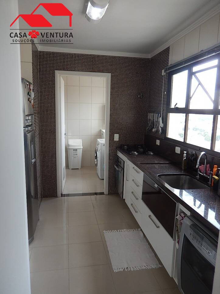 Apartamento à venda com 2 quartos, 97m² - Foto 11