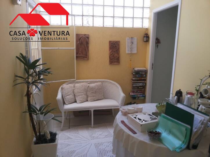 Casa à venda com 3 quartos, 122m² - Foto 2