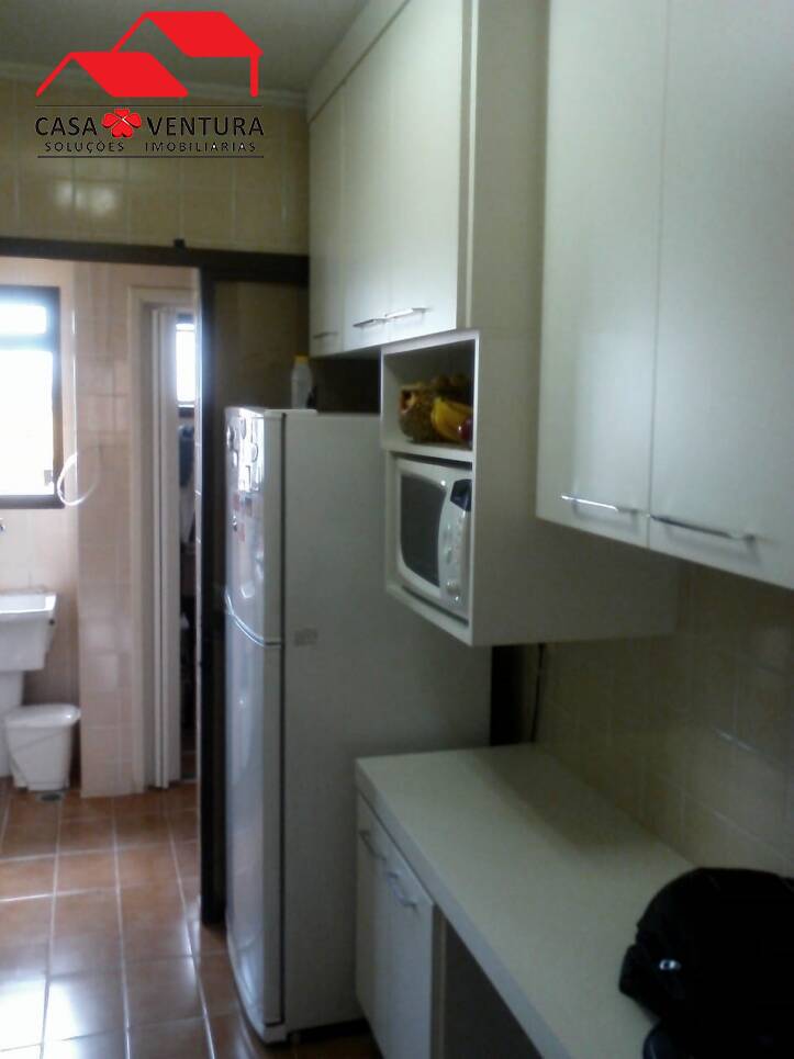 Apartamento à venda com 3 quartos, 72m² - Foto 3