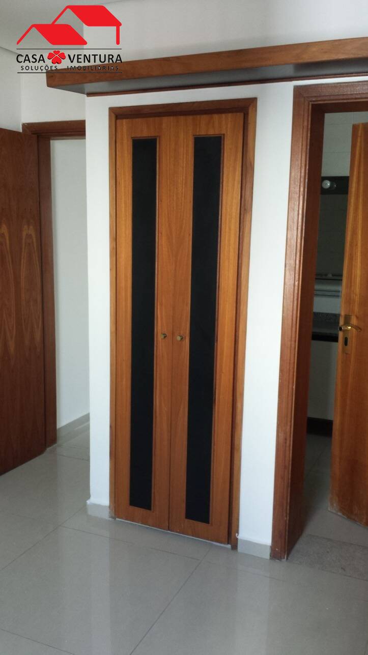 Apartamento à venda com 3 quartos, 300m² - Foto 11