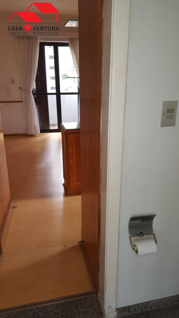 Apartamento para alugar com 3 quartos, 125m² - Foto 5