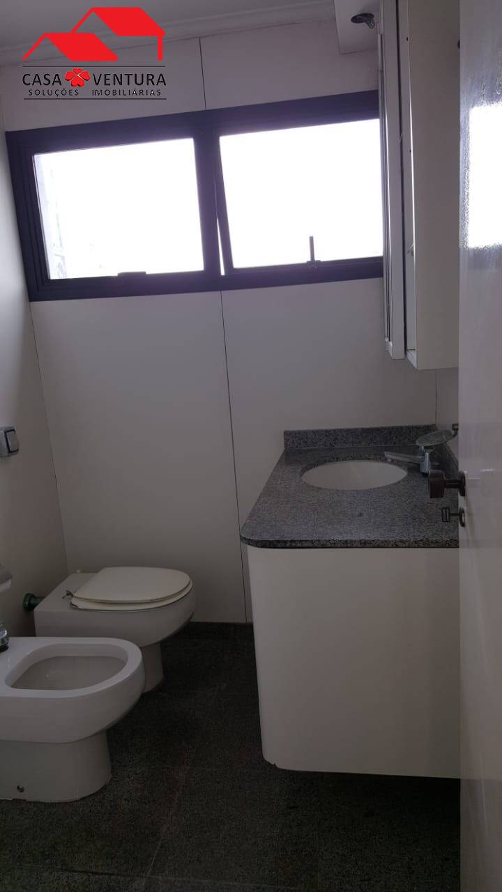 Apartamento para alugar com 3 quartos, 125m² - Foto 8