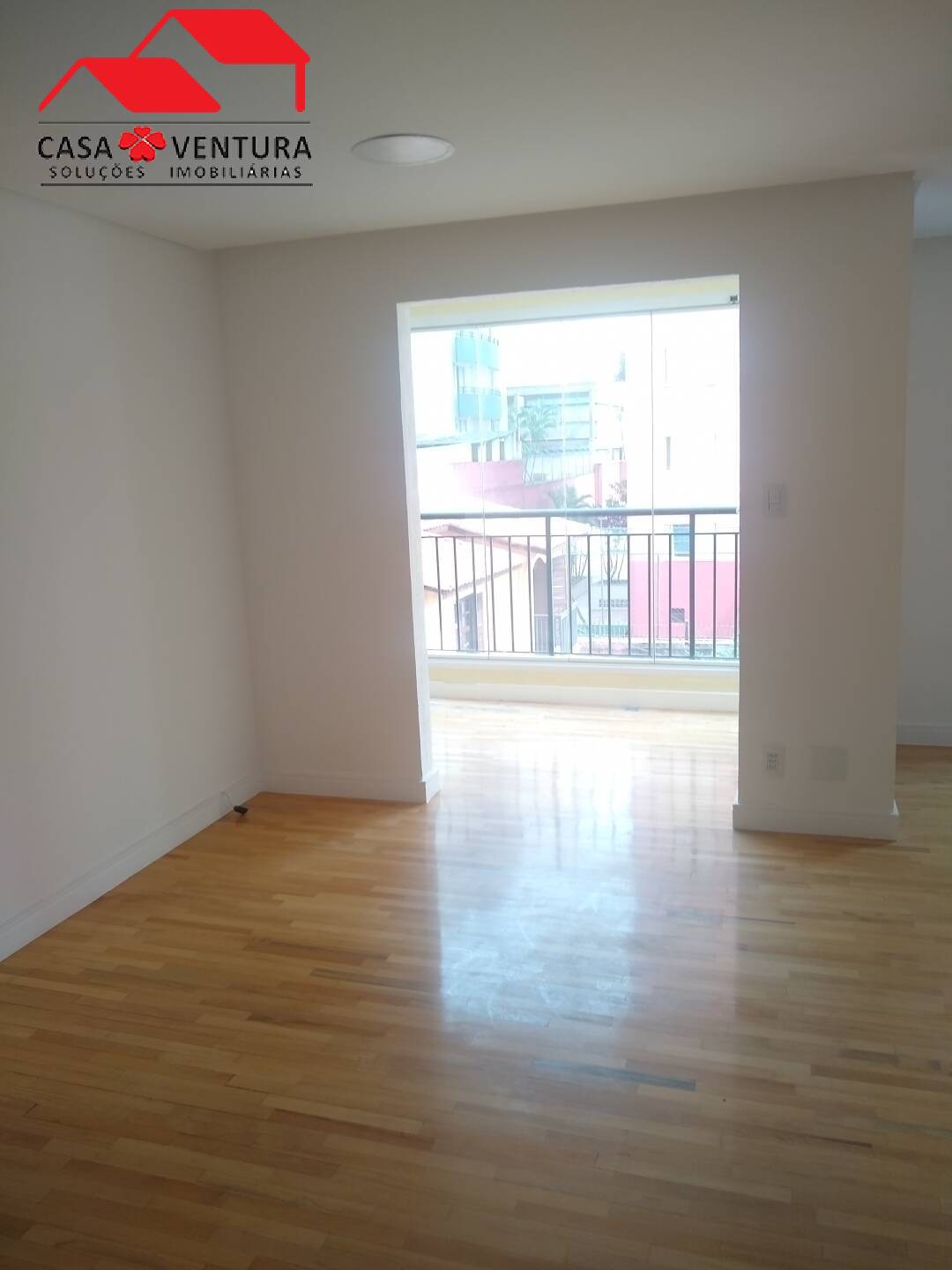 Apartamento à venda com 2 quartos, 65m² - Foto 2