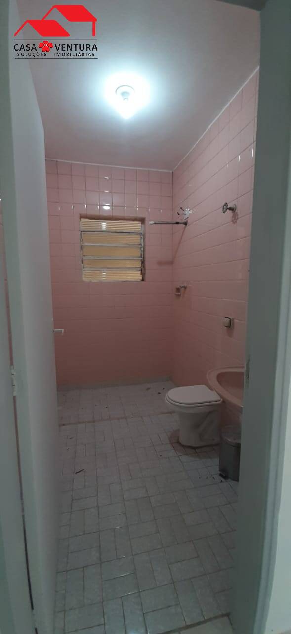 Casa à venda com 3 quartos, 220m² - Foto 13