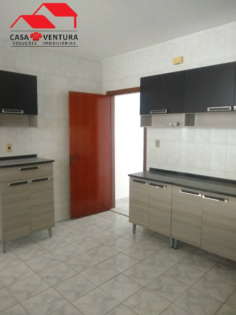 Casa à venda com 2 quartos, 120m² - Foto 6